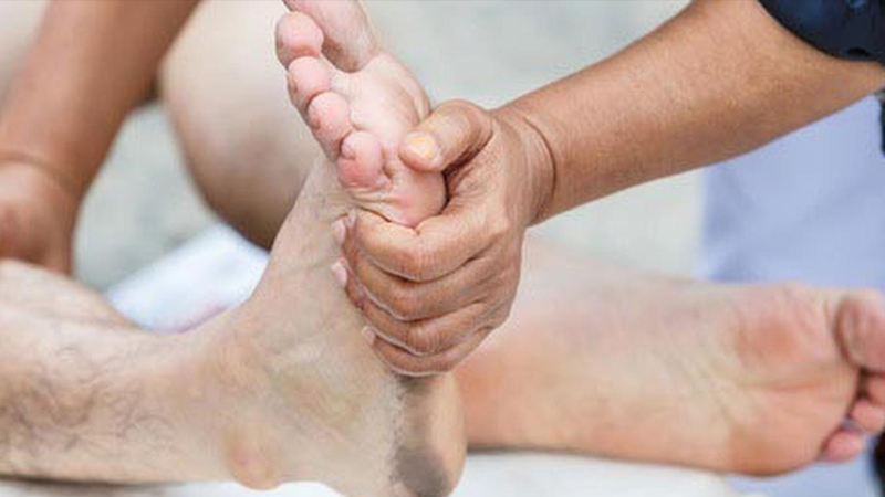 Jari Kaki Kram, Ini Penyebab dan Cara Mengatasinya – PAFI Ranai